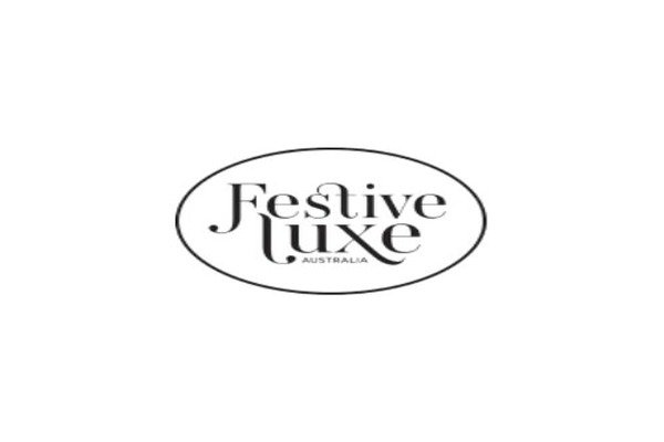 Beautifully crafted Christmas crackers - made to surprise, delight, and bring people together